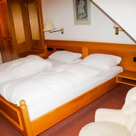 Hotel Sonne Lorch Extérieur photo